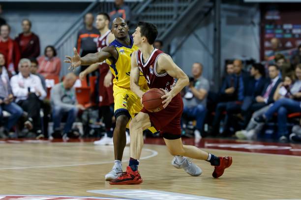 他在中路大 他在中路大